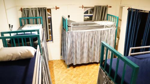 1 bunk bed