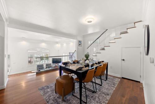 New Listing Dodger Clubhouse by Colby & Conrad, Лос-Анджелес (фото 10)