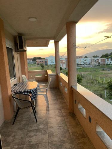 2 bedrooms, 4 beds