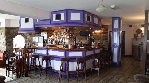 Walsh's Bridge Inn - image 8