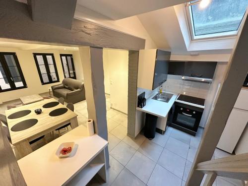 Konyha, L'Évasion en Bord de Seine (L'Evasion en Bord de Seine) in Bray Sur Seine