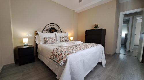 Apartamentos María Cristina 2, Parking Gratis, Vistas Mezquita, Córdoba (foto 3)