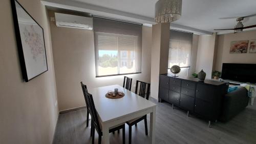 Apartamentos María Cristina 2, Parking Gratis, Vistas Mezquita, Córdoba (foto 8)
