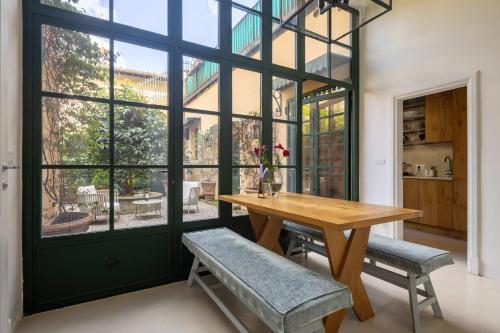 Elegant Stay in the Heart of Florence - image 2