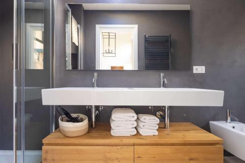 Elegant Stay in the Heart of Florence - image 5