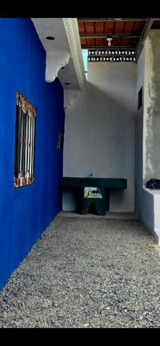 Casa azul con Generador electrico , Piscina y jacuzzi in ปวยร์โต บาริโอส