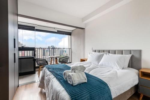BHaus Vila Mariana Nik - Studio com Vista Incrível 17o andar - Próximo ao Metrô - Academia - Piscina - Coworking - Lavanderia - n7, San Paolo