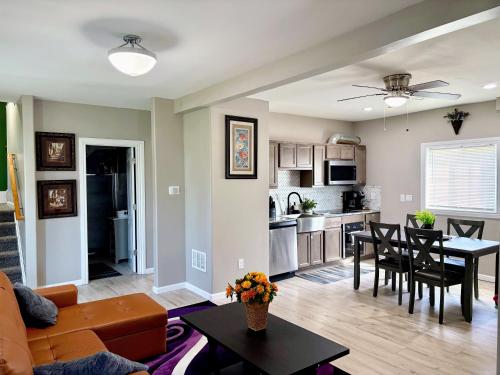 . Nice and cozy whole house 25min to Niagara falls