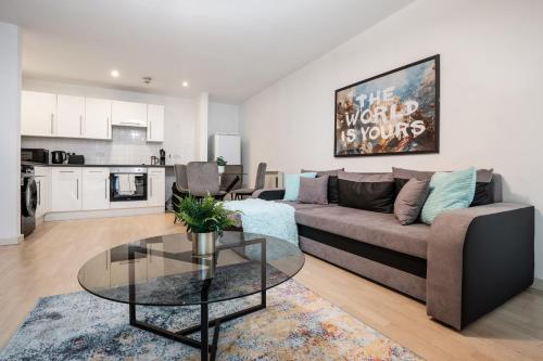 Lux Livin' Apartments - Luxury 2 Bed Apartment City Centre Free Parking, Manchester (zdjęcie 4)
