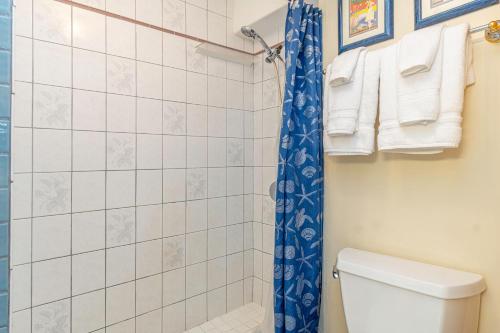 Hawaiian Monarch Penthouse 402 - image 10