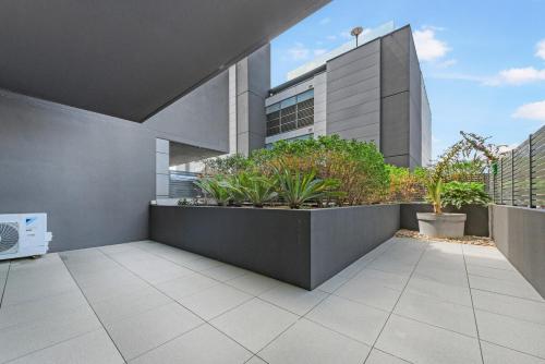 Ashfield 1BRStudy Room Huge Balcony Sleeps 4 in Ashfield