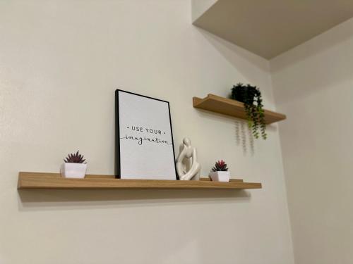 8F Cozy 1-Bedroom Unit The Loop Towers - Tap to explore photos