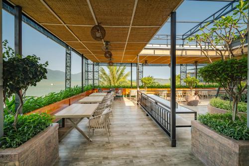 Green Oasis Nha Trang Resort - 레스토랑