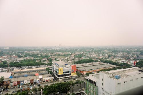Stunning Studio Transpark Bintaro Apartment By Travelio, Tangerang Selatan