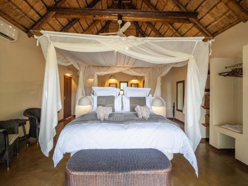 Nyati Safari Lodge Room Type - River Bungalow