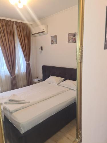 Corina House - image 5
