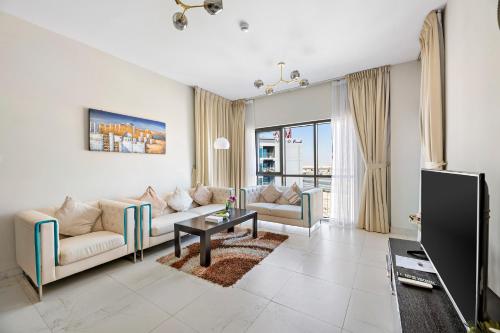 StoneTree - Spacious 2BR in Peaceful Community, Dubai