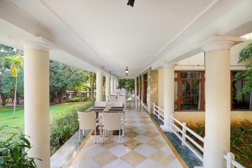 ห้องอาหาร, โกลเด้น แลนด์มาร์ค รีสอร์ท (Golden Landmark Resort) in เมตาคัลลี