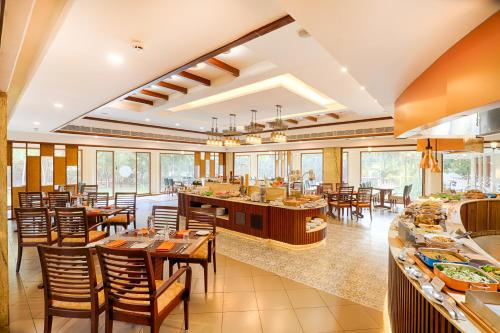 ห้องอาหาร, โกลเด้น แลนด์มาร์ค รีสอร์ท (Golden Landmark Resort) in เมตาคัลลี