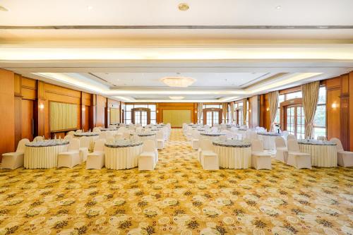 ห้องประชุม / บอลรูม, โกลเด้น แลนด์มาร์ค รีสอร์ท (Golden Landmark Resort) in เมตาคัลลี