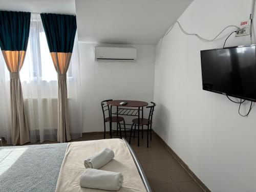 Piata Uniri Cozy Inn - image 2
