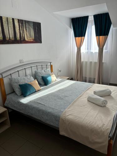 Piata Uniri Cozy Inn - main image