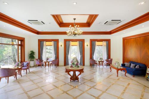 ล็อบบี้, โกลเด้น แลนด์มาร์ค รีสอร์ท (Golden Landmark Resort) in เมตาคัลลี