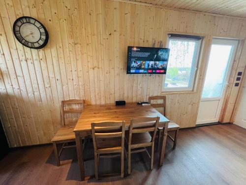 Létesítmények, Tinyhouse Snagov Lake in Ciofliceni