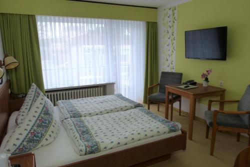 1 queen bed