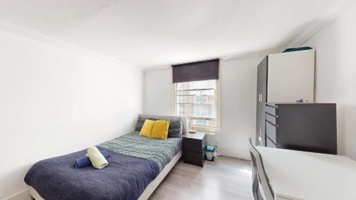 Charring Cross London, Prime Location, Londyn