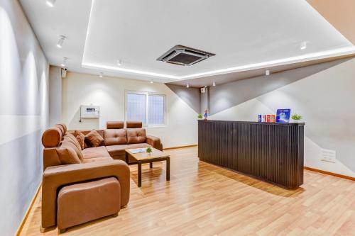 Vestíbulo, UPAR Hotels Nungambakkam in Madrás