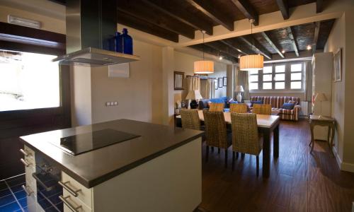 Facilities, Las Casas Rurales Huerta San Benito in Pilona