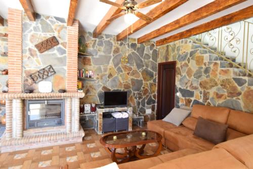 Charming villa with private pool near Arenas - Accommodation