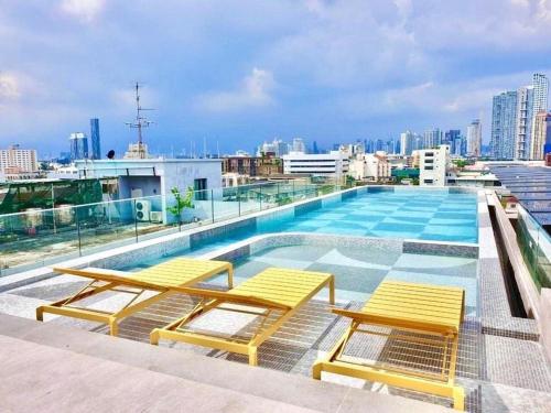 The Quarter Onnut by UHG, Bangkok