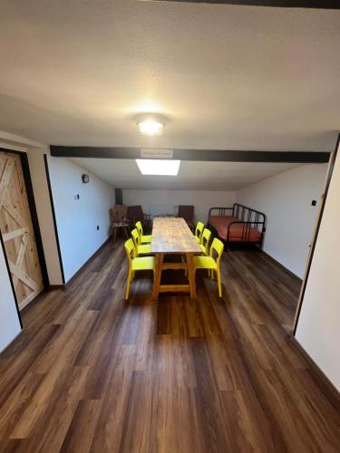 Fabrika Doubice & Cifra Gallery in 杜比察