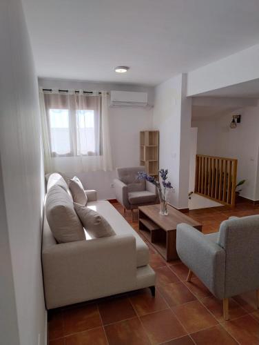 Hostal LA SIERRA - Belvís de Monroy