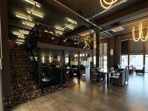 Alp Inn Hotel – Baku, AZ