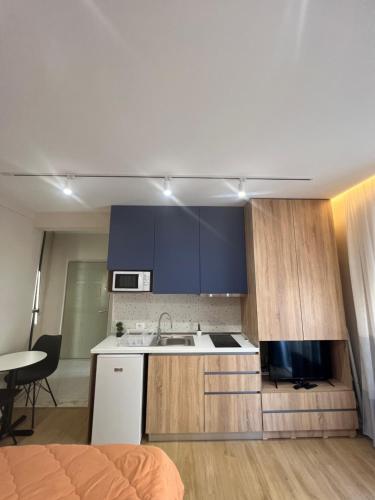 One-Bedroom Apartment image 8
