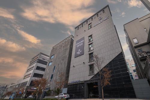 Esterno, Brown Dot Incheon Guwol Branch in Namdong-gu