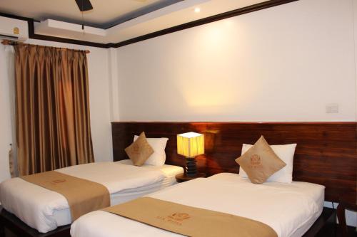 Deluxe Twin Room room in LUX Hotel