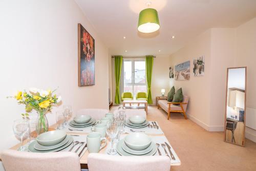Two-bed Luxury Apartment B12LS by LiveComfortably, Birmingham (fotografie 3)