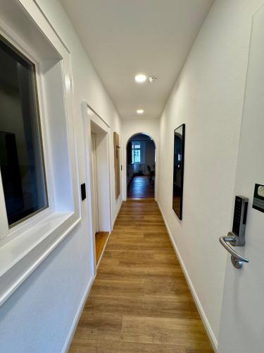 Hopfenhotel am Adenauerufer 4