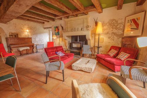 Clos Du Zard - Piscine privée gîte à louer Bellefond