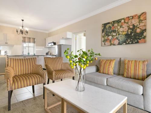 One-Bedroom Villa image 4