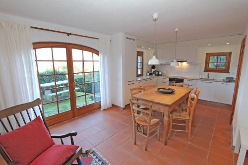 Casa Mathey by HolAp SA in Magadino