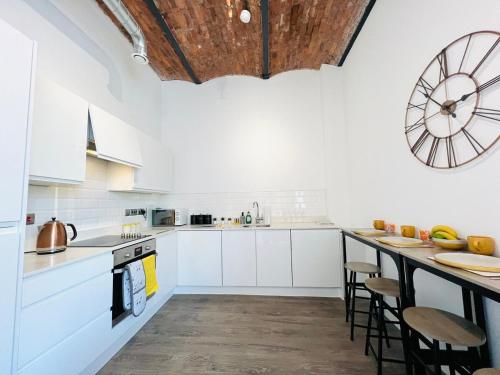 Chic Mill Apt with Canal Views, Manchester (fotografie 8)