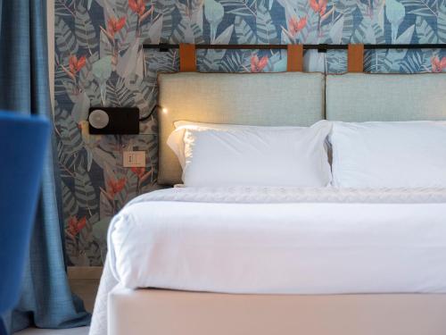 Hotel Carillon Room Type - Deluxe Triple Room