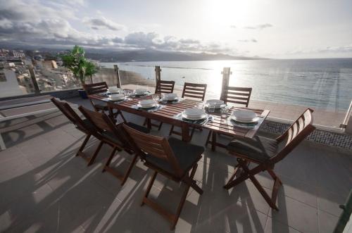 Terrace Penthouse Las Canteras beach