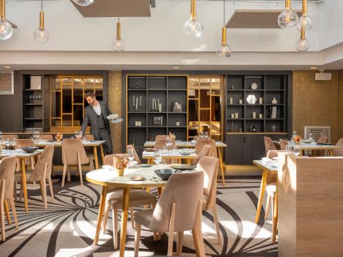 Niepce Paris Curio Collection By Hilton - image 5