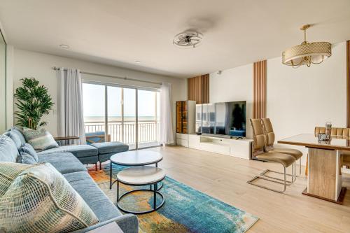 Steps to Ocean: Satellite Beach Condo w/ Balcony in Satellite Beach (FL)
